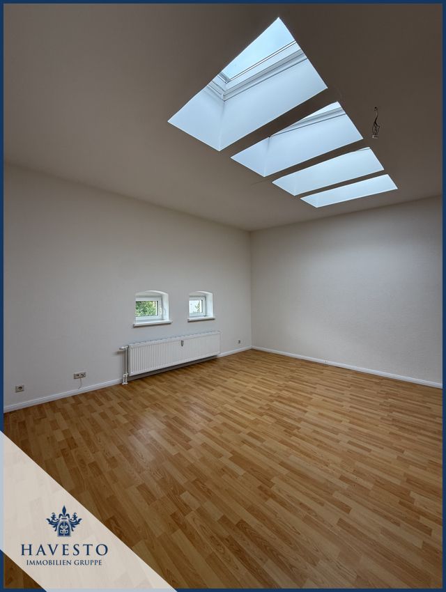 Wunderschöne 5-Raum Wohnung Inklusive neuer Einbauküche, Stellplatz & Option auf Gartenfläche! - Photo 4